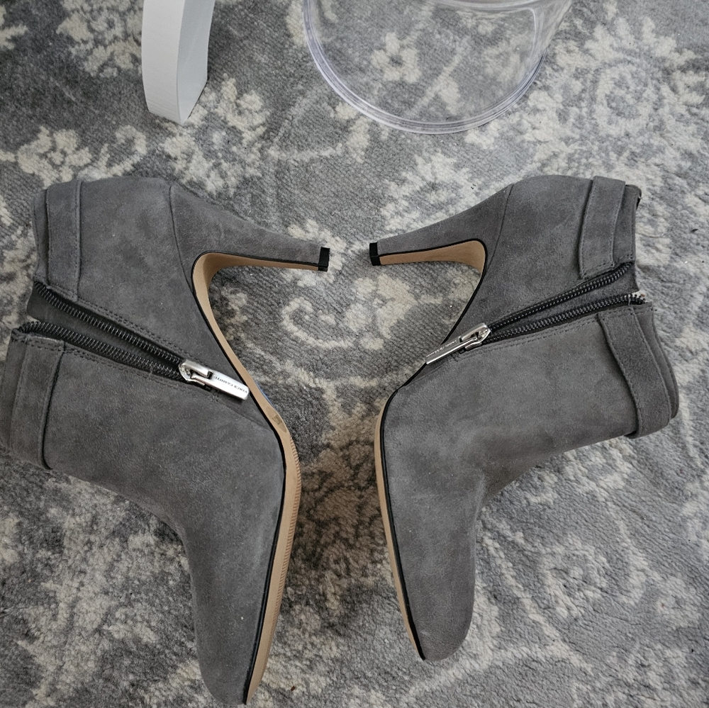 Shoes - Picture 2 of 4